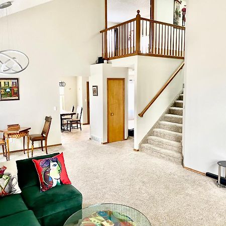 Artsy Home Close To Usafa With Fireplace And Patio Colorado Springs Dış mekan fotoğraf